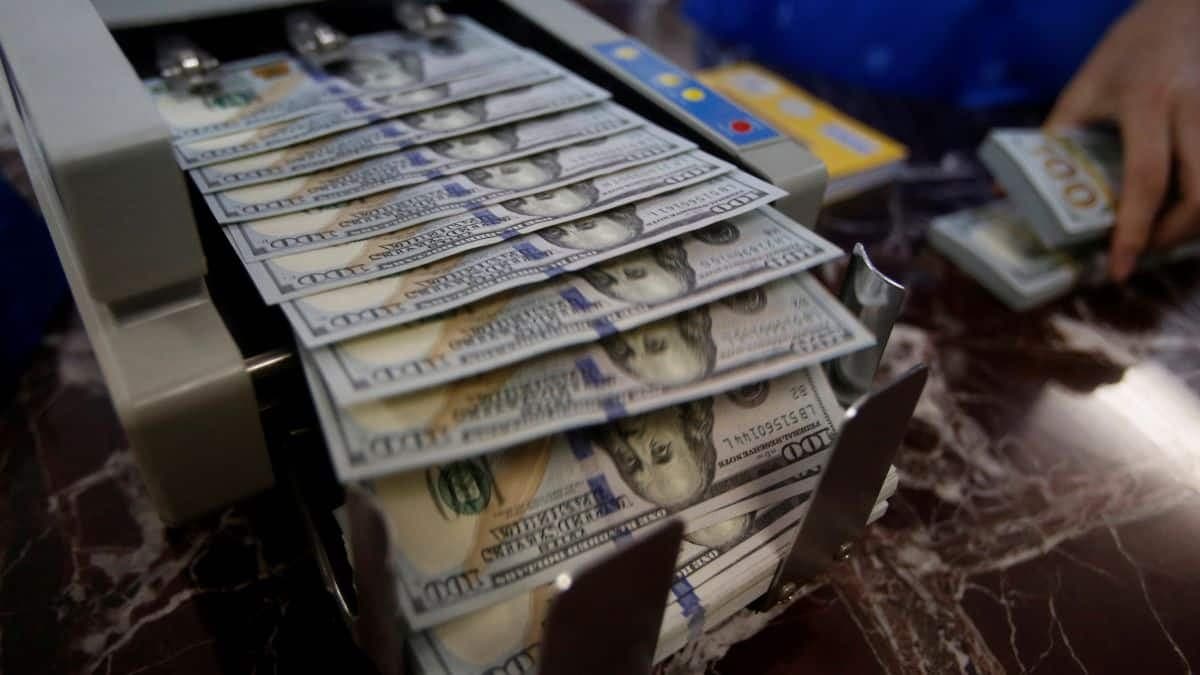 Central Banks Deploy 'Whatever It Takes' to Defend Currencies