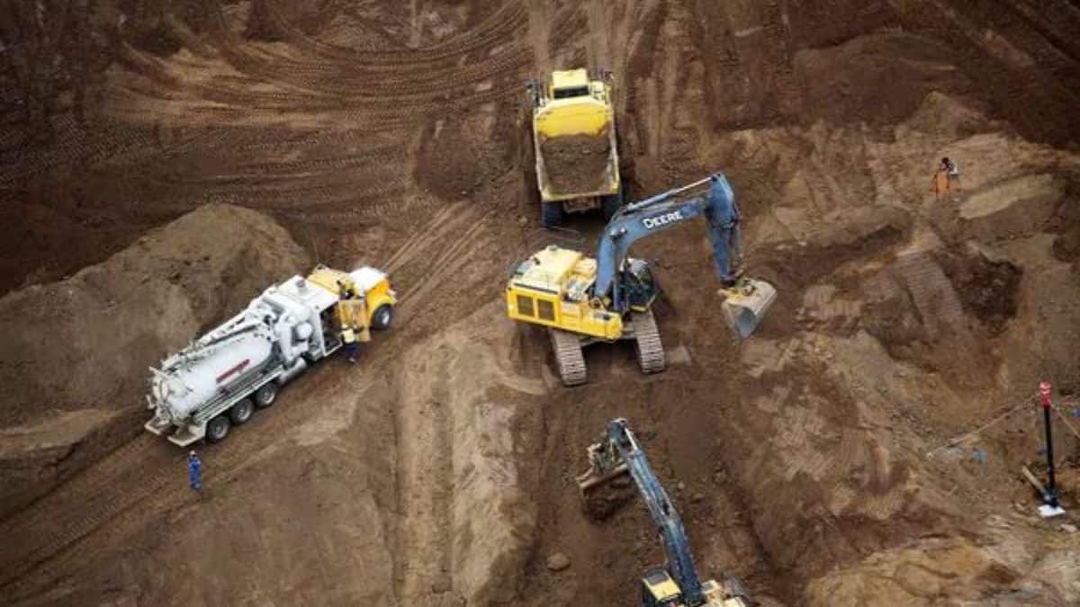 Australia considers minerals price floor to counter China dominance